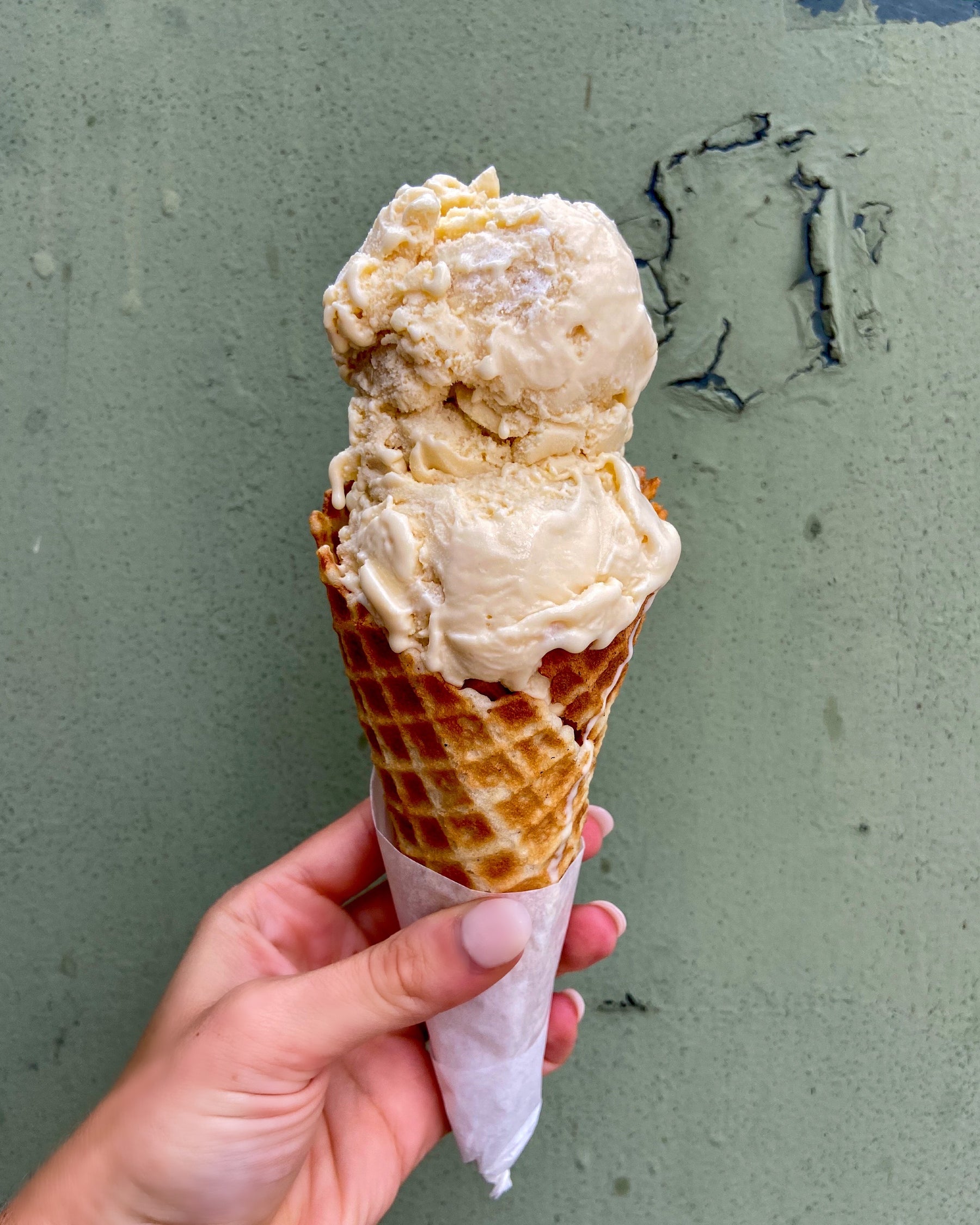 Hot Honey & Biscuit Ice Cream